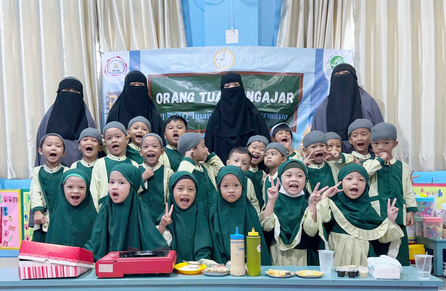 Kegiatan orang tua mengajar KB-TKITQ Kegiatan orang tua mengajar KB-TKITQ